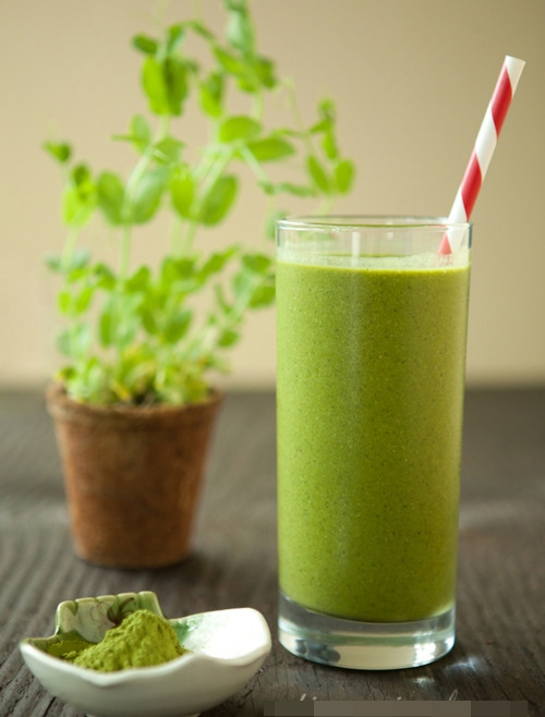 HƯỚNG DẪN CÁCH LÀM SINH TỐ TRÀ XANH MATCHA VÀ VIỆT QUẤT ĐẦY ĐỦ DINH DƯỠNG